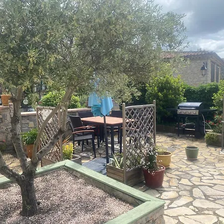 Bastide Des Lavandieres * Canaules-et-Argentieres